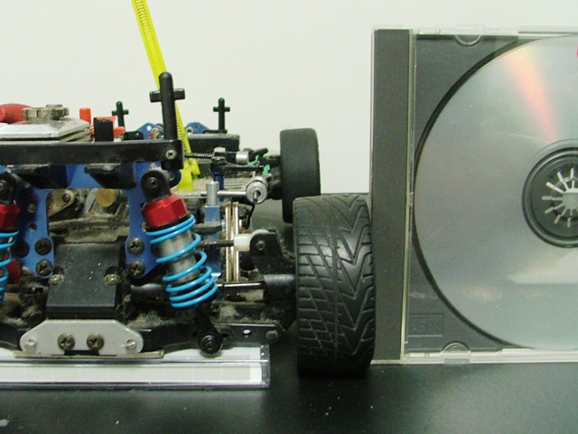 camber com caixa de cd.jpg