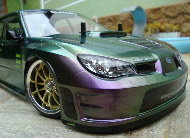 esta montado com rodas para drift
