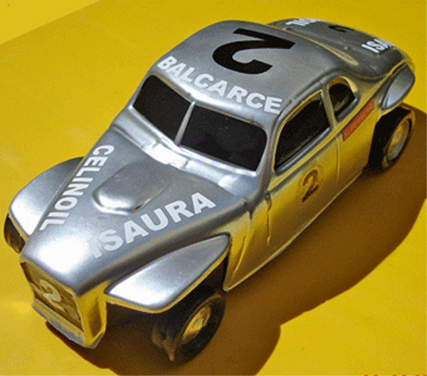 Esta é uma linda carroceria de autorama publicada no site Hiperfanauto que é muito legal e tem carrocerias de papel para slot-car. Dá uma olhada por lá Robson e vai adorar.