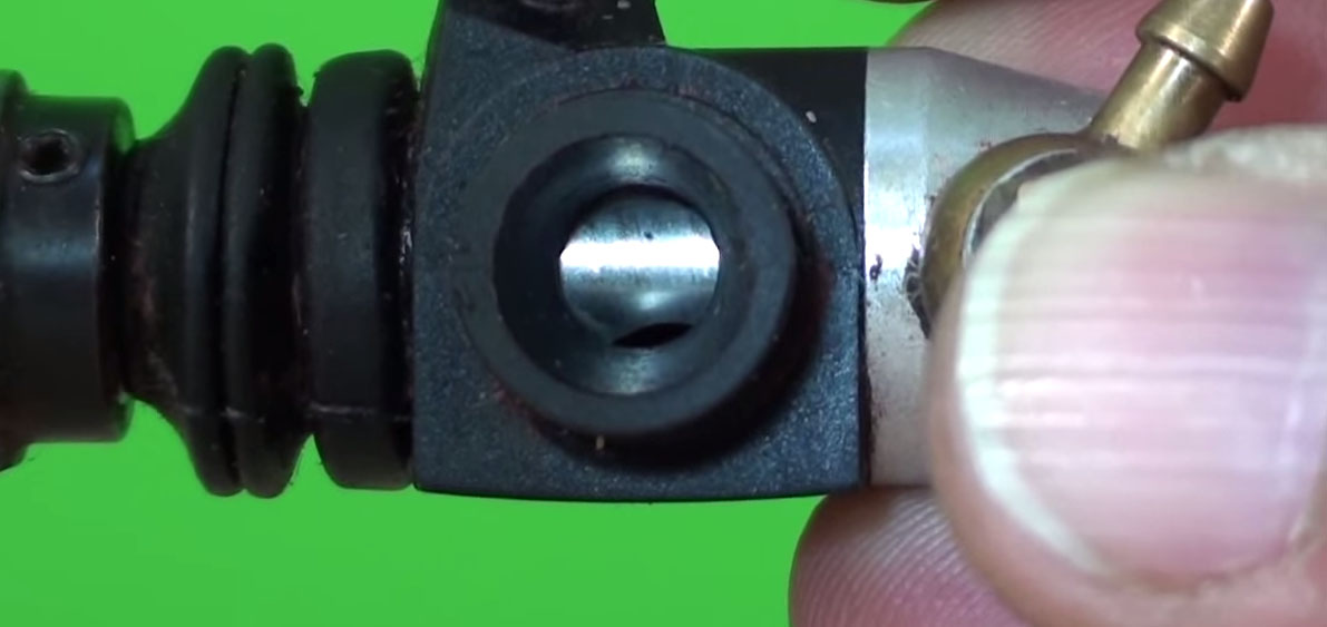 Deixe aberto uns 2mm
