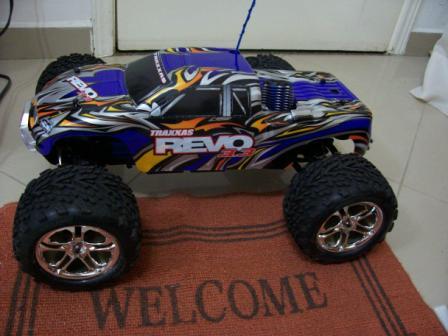 revo 002.jpg